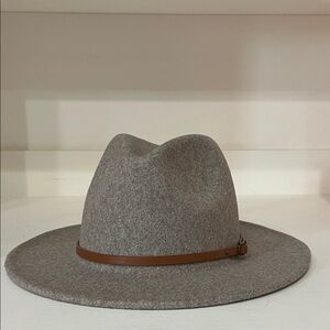 Women’s Stylish Gray Fedora Hat  Brown Band Wool Blend Western Bohemian Chic